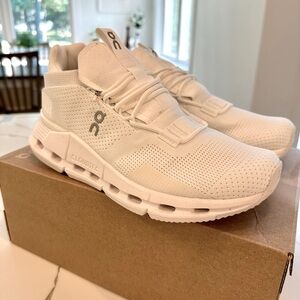 On Women’s Cloudnova Undyed White/White Sneakers 6.5